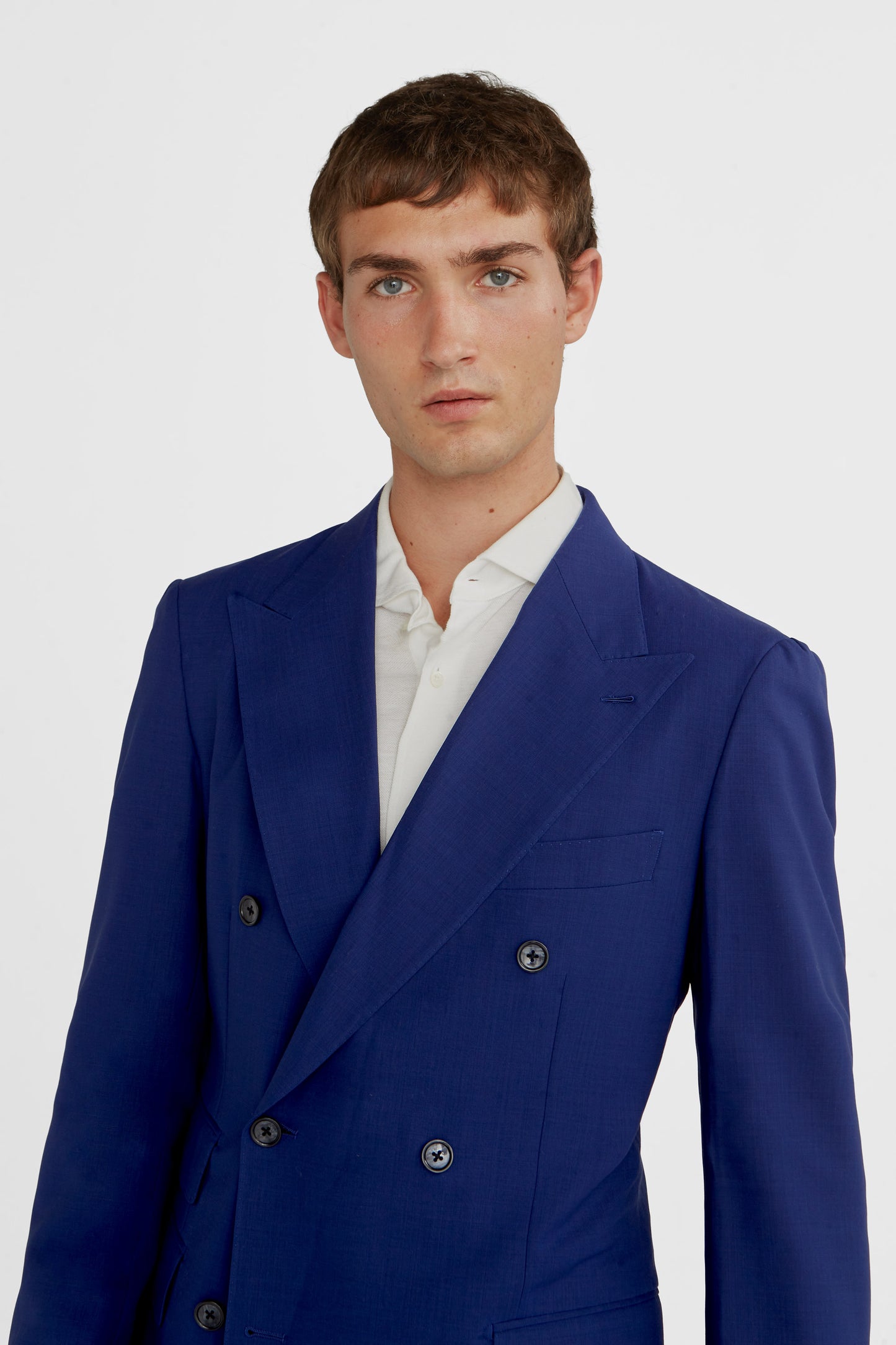 Decontructured light double - breasted suit super 120 wool